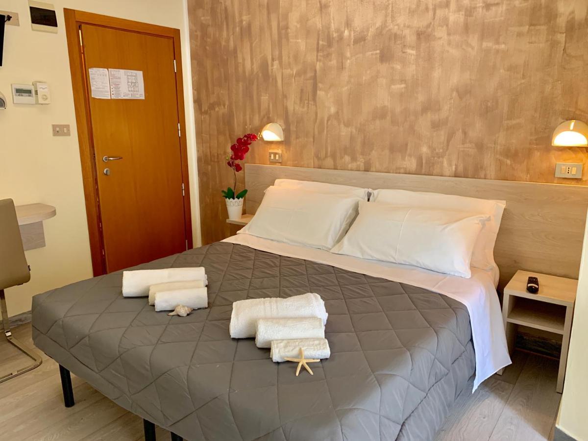 Hotel Palma Benessere Rimini Exterior photo