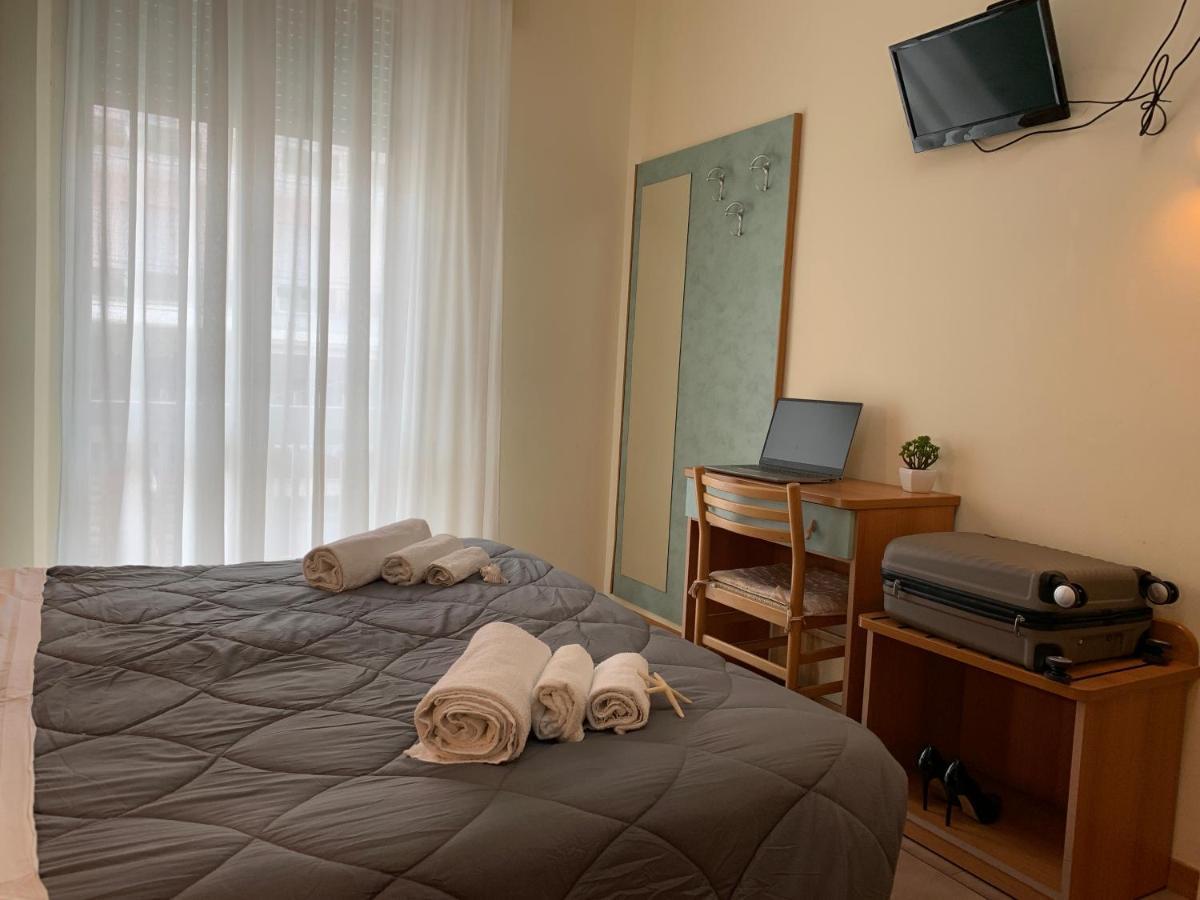 Hotel Palma Benessere Rimini Exterior photo