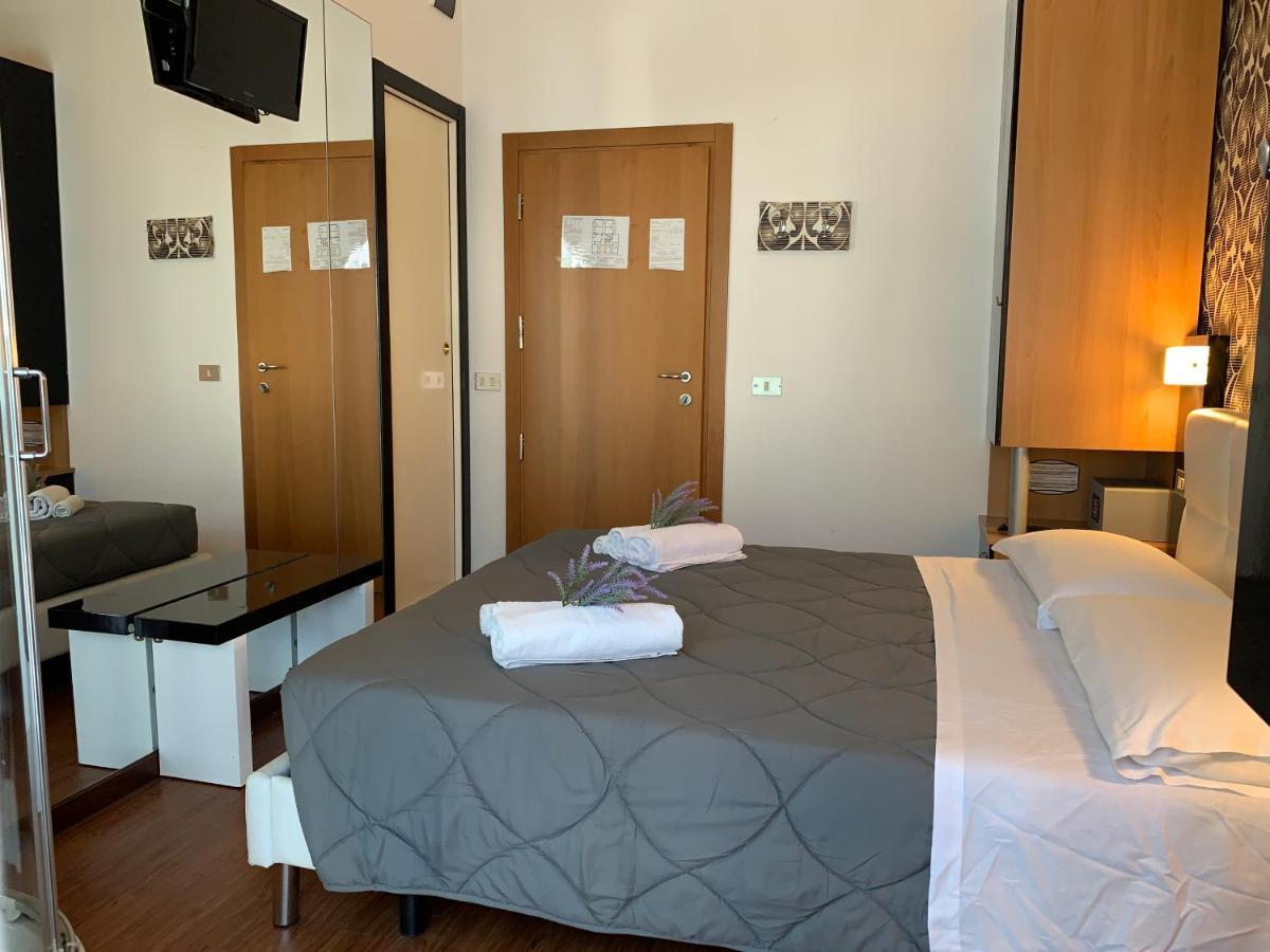Hotel Palma Benessere Rimini Exterior photo