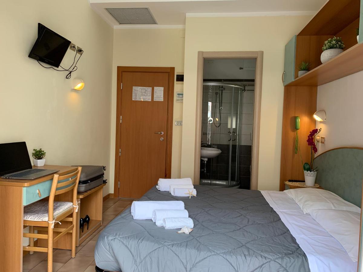 Hotel Palma Benessere Rimini Exterior photo